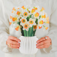 Daffodil-Bloom-paper-pop-up-bouquet-of-white-and-golden-daffodils-—-PetalPal