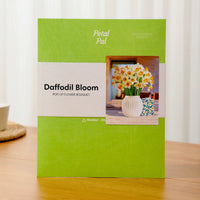 Daffodil-Bloom-paper-pop-up-bouquet-of-white-and-golden-daffodils-—-PetalPal