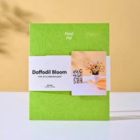 Mini-Daffodil-Bloom-small-paper-pop-up-bouquet-of-white-and-golden-daffodils-—-PetalPal