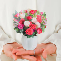 Mini-Rosy-Radiance-small-paper-pop-up-bouquet-of-red-and-pink-roses-—-PetalPal